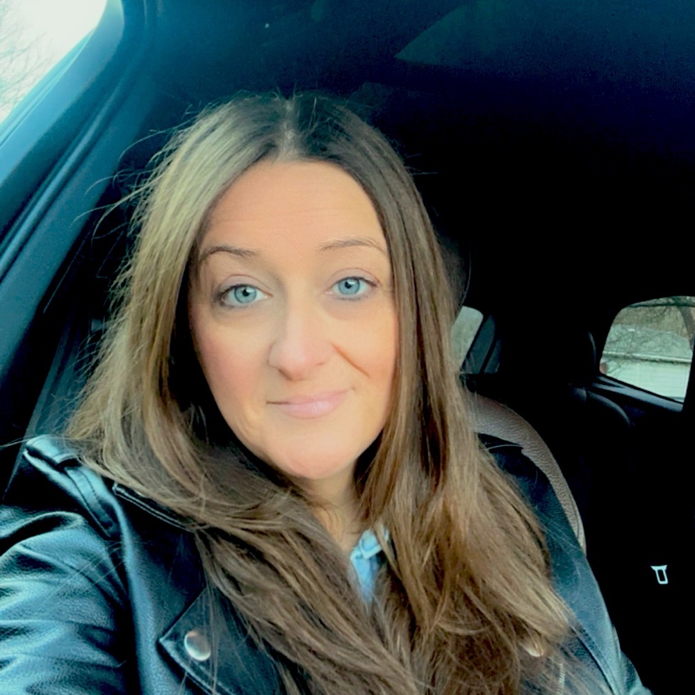 Meet your Posher, Debbi